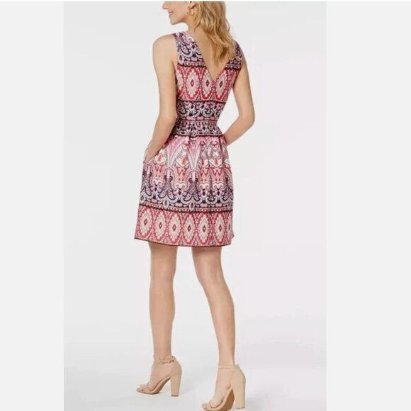 Vince Camuto mini dress pink and navy Geo-Print patterned sleeveless size 8 - Picture 3 of 13